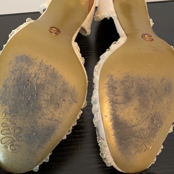 House of Dereon linen cream heels - Picture 4 of 4